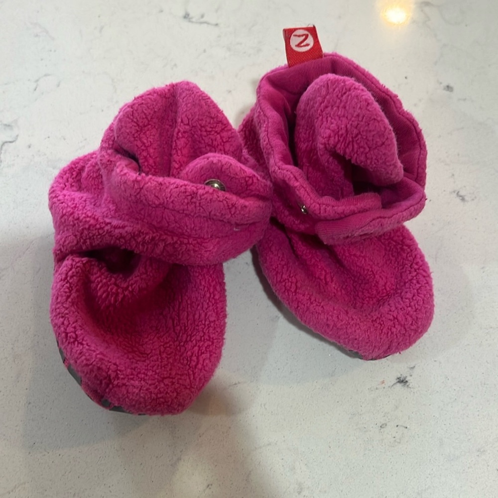 Zutano booties 12 m